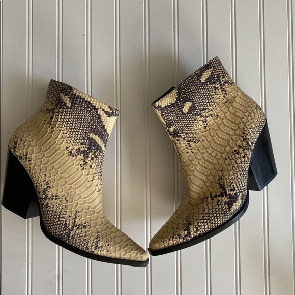 Jeffrey Campbell Natural Flynn Ankle Boots - Picture 3 of 5